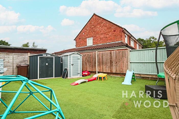 2 Bedroom Apartment For Sale In Walnut Tree Way, Colchester, Essex, CO2