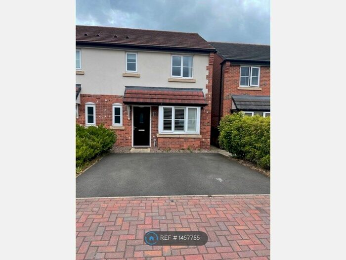 3 Bedroom Semi-Detached House To Rent In Ribble Close, Holmes Chapel, CW4