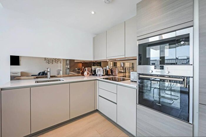 2 Bedroom Flat For Sale In Claremont House, Canada Water, London, SE16