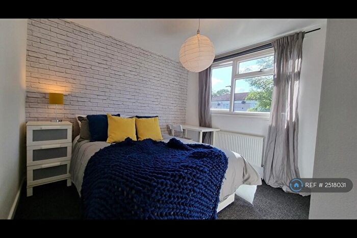 4 Bedroom Terraced House To Rent In Woodbridge Fold, Leeds, LS6