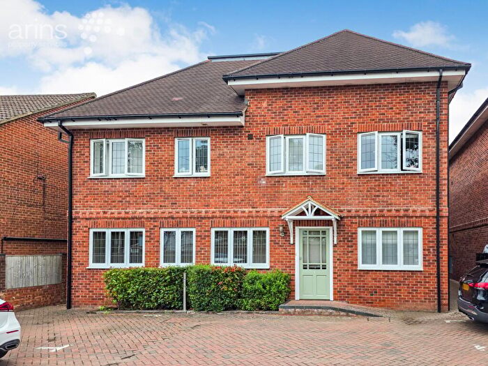 1 Bedroom Apartment For Sale In Reading Road, Winnersh, Wokingham, RG41