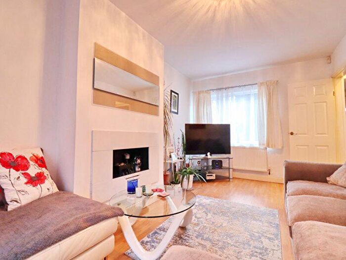 3 Bedroom Terraced House For Sale In Aspinall Crescent, Worsley, Manchester, M28