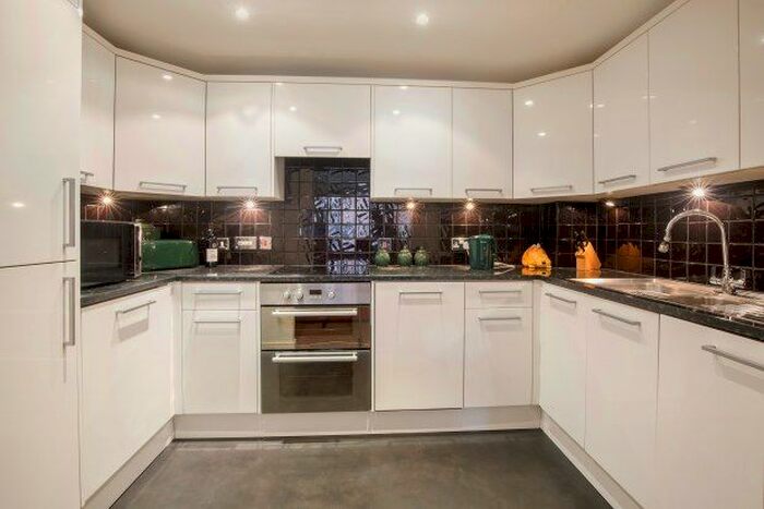 2 Bedroom Flat To Rent In Piccadilly, York, YO1