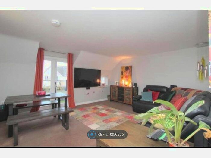 2 Bedroom Flat To Rent In The Hawthorns, Flitwick, Bedford MK45