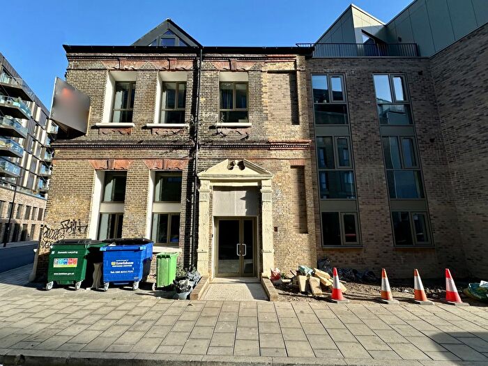 Retail Premises To Rent In Safa House, Arklow Road, New Cross, SE14