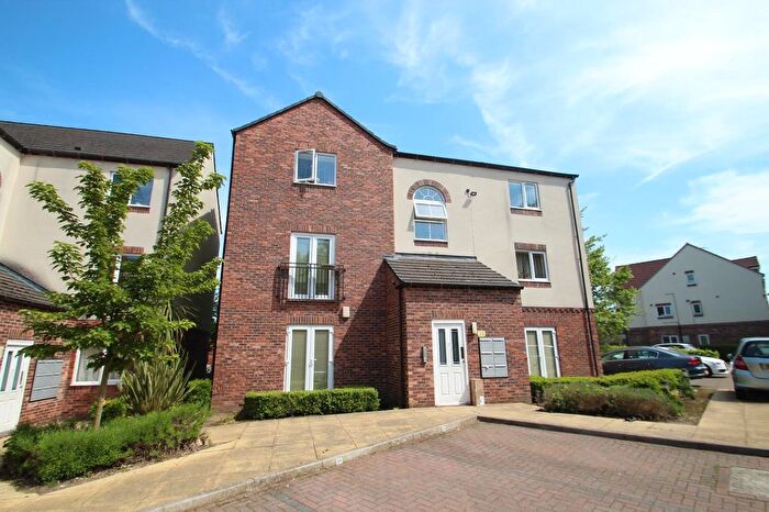 2 Bedroom Flat To Rent In Potternewton Mount, Leeds, West Yorkshire, Uk, LS7