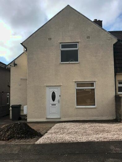 3 Bedroom Semi-Detached House To Rent In Baiden Avenue, Pyle, CF33