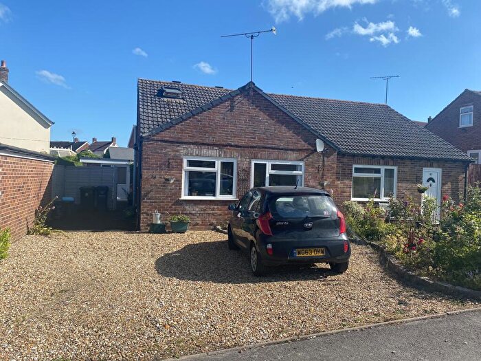 3 Bedroom Semi Detached House To Rent In Wessex Way, SP8