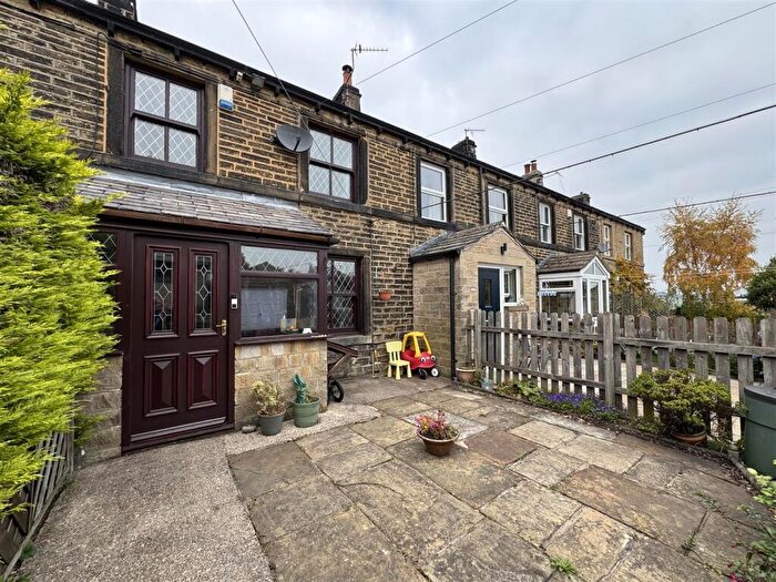3 Bedroom Terraced House For Sale In Wessenden Head Road, Meltham, HD9