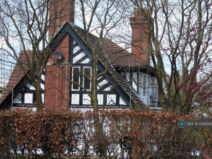 2 Bedroom Penthouse To Rent In Kent Road, Harrogate, HG1