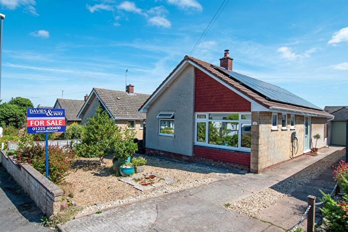 2 Bedroom Detached Bungalow For Sale In Golf Club Lane, Saltford, Bristol, BS31