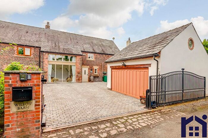5 Bedroom Barn Conversion For Sale In Finney Lane, Croston, PR26