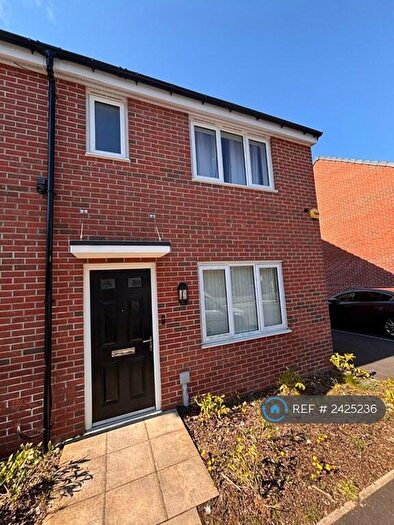 3 Bedroom Semi-Detached House To Rent In Lonsdale Street, Accrington, BB5