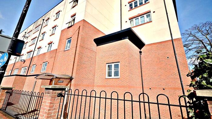2 Bedroom Flat To Rent In Centrika, Bath Road, Slough, SL1