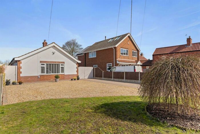4 Bedroom Detached Bungalow To Rent In Scarle Lane, Eagle, Lincoln, LN6