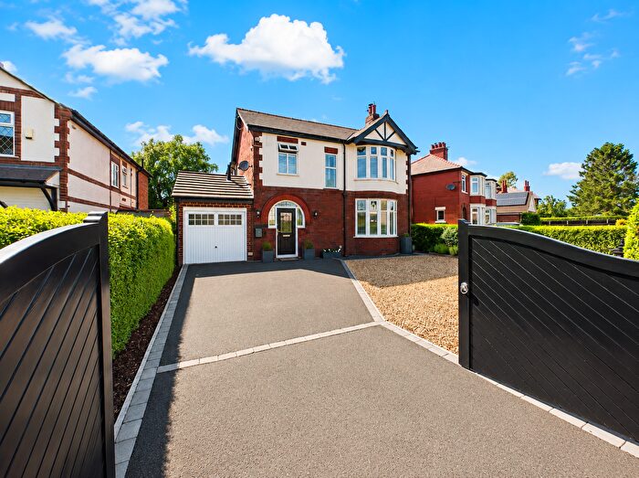 6 Bedroom Detached House For Sale In Pope Lane, Whitestake, Preston, PR4