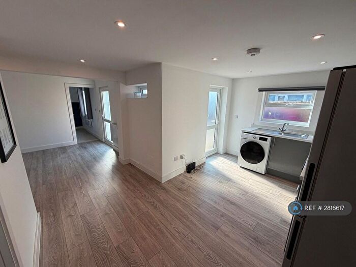 1 Bedroom Bungalow To Rent In Aldwick Road, Bognor Regis, PO21