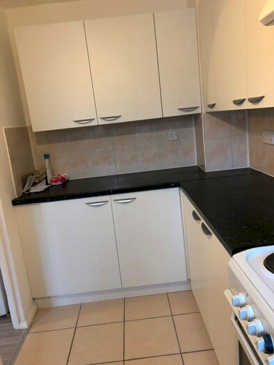 2 Bedroom Flat To Rent In Wigston Close, Edmonton N18