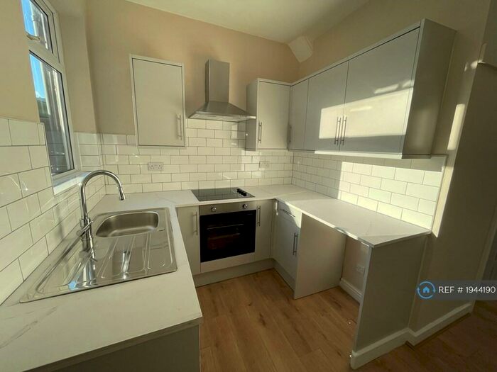 1 Bedroom Flat To Rent In Upper Brook Street, Stockport, SK1