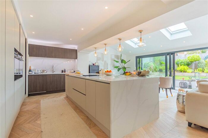 4 Bedroom Detached House For Sale In Petrel Close, Bamford, Rochdale, OL11