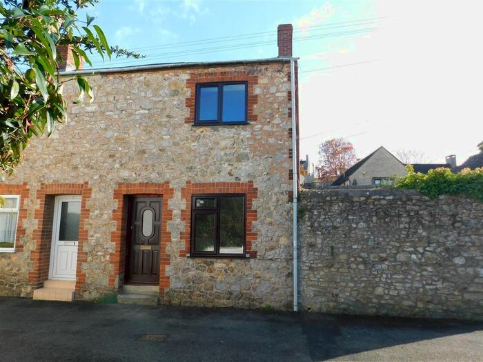 1 Bedroom End Of Terrace House To Rent In North Street, Axminster, EX13