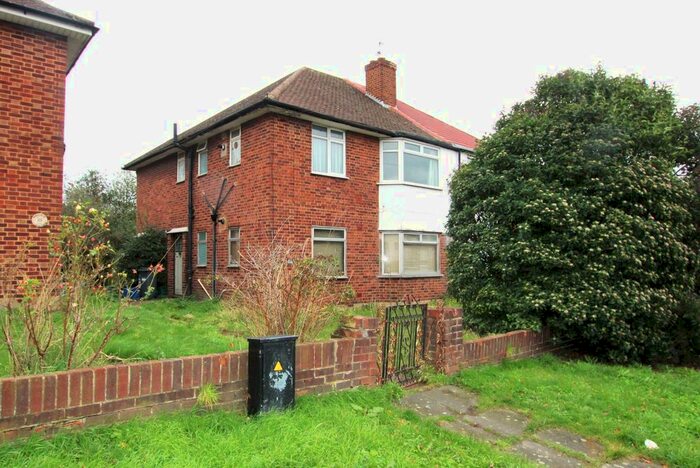 2 Bedroom Flat To Rent In Bridge Road, Isleworth, TW7