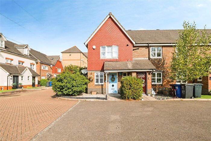 2 Bedroom End Terrace House For Sale In Southwell Close, Chafford Hundred, Grays, Essex, RM16