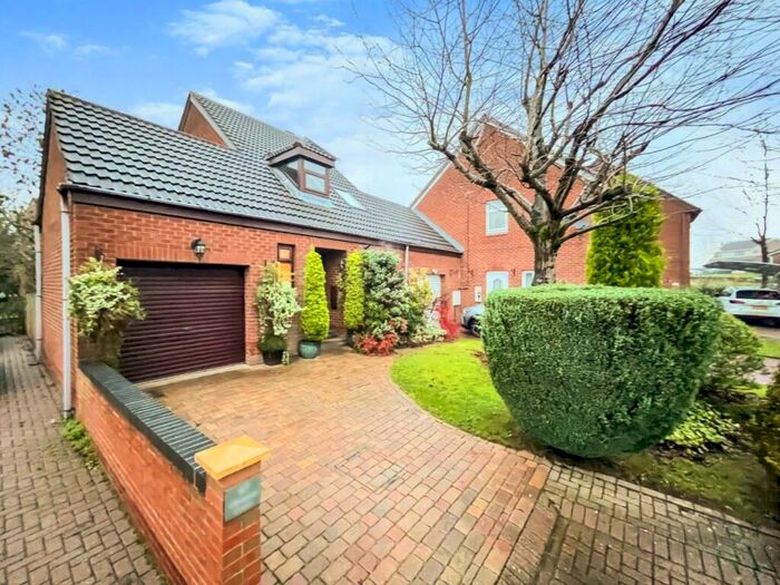 3 Bedroom Property To Rent In Gleaston Court, Oakerside Park, Peterlee, Durham, SR8