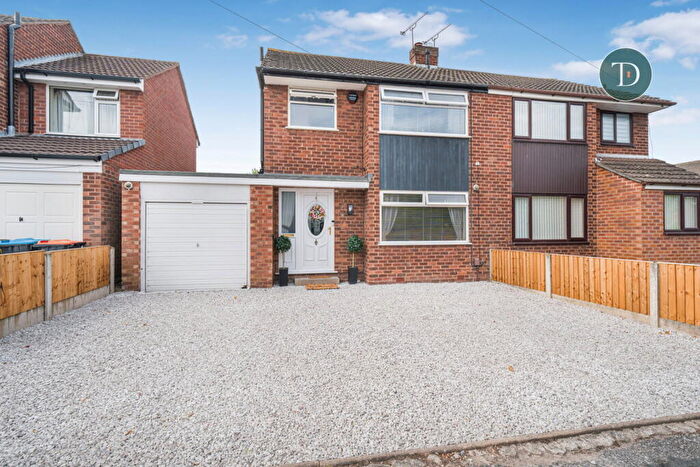 3 Bedroom Semi-Detached House For Sale In Weaver Road, Whitby, Ellesmere Port, CH65