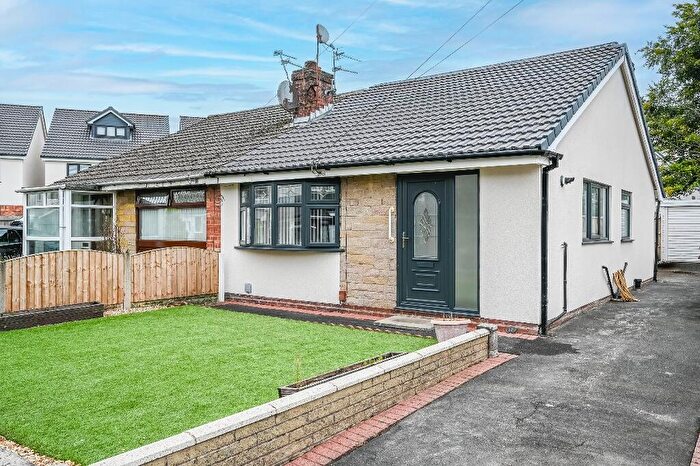 2 Bedroom Semi-Detached Bungalow For Sale In Hesketh Drive, Liverpool, Merseyside, L31