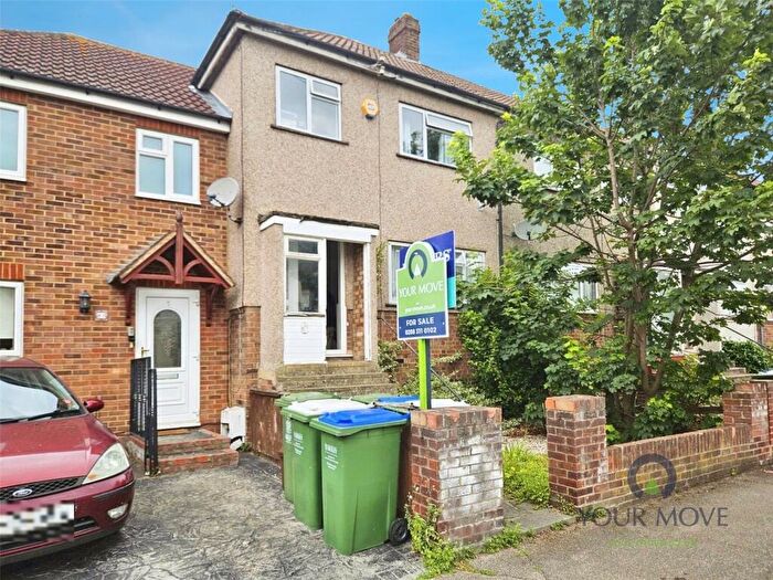 3 Bedroom Terraced House For Sale In Rushdene, London, SE2
