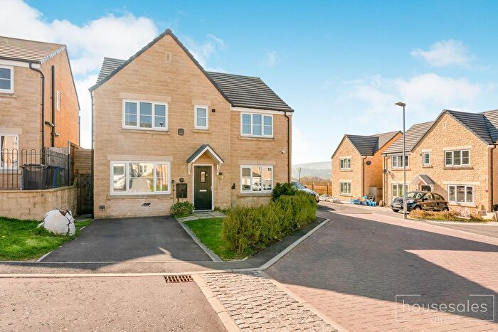 5 Bedroom Detached House For Sale In Lanky Gardens, Colne, BB8