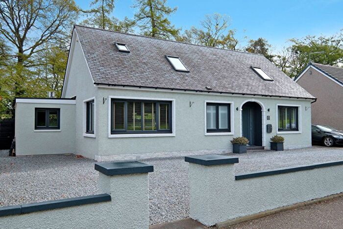 3 Bedroom Detached House For Sale In Woodside Road, Fochabers, Moray, IV32
