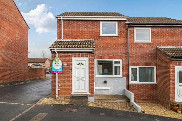 2 Bedroom Semi-Detached House For Sale In Otter Way, Barnstaple, Devon, EX32