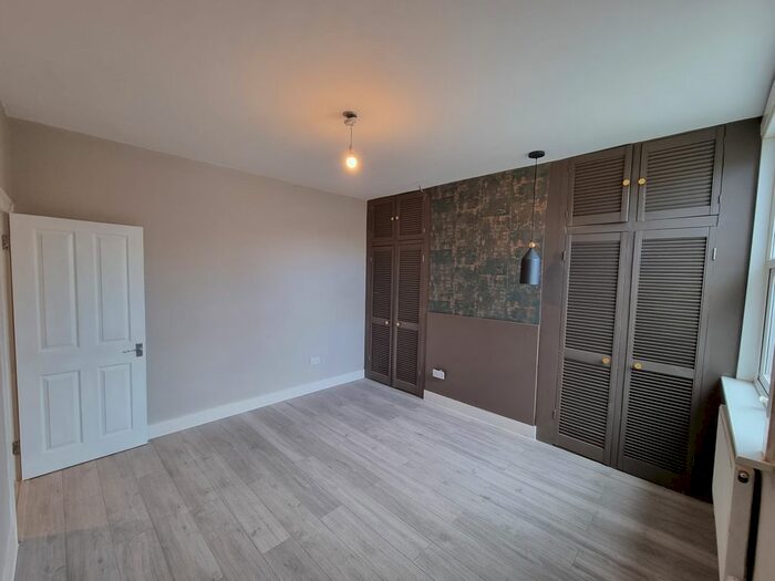 3 Bedroom Town House To Rent In Kingston Rd, New Malden, KT3