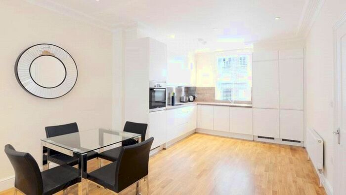 3 Bedroom Flat To Rent In Hamlet Gardens, Hammersmith, W6