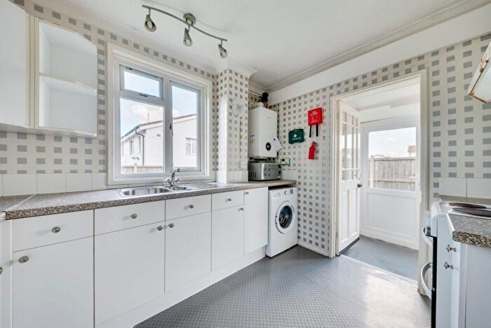 4 Bedroom House To Rent In Old Park Avenue, Canterbury, CT1