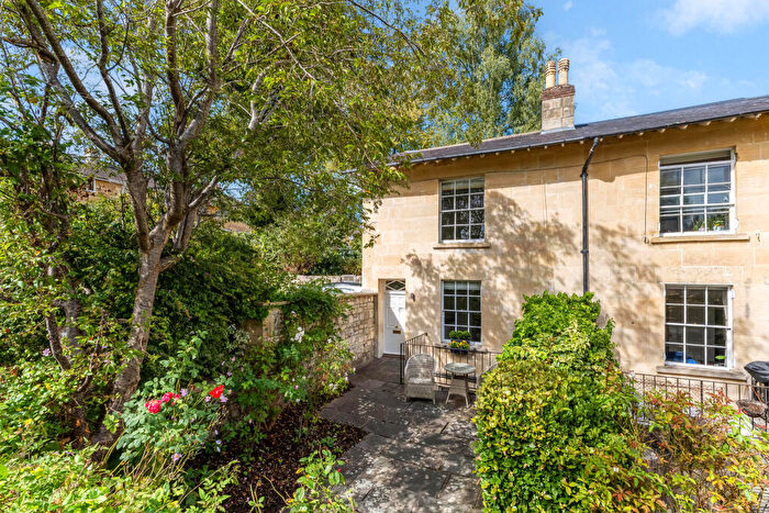 2 Bedroom End Of Terrace House For Sale In Worcester Villas, Bath, BA1