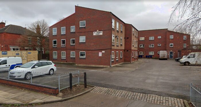 2 Bedroom Flat To Rent In St Francis Court, Heneage Road, Grimsby, Lincolnshire, DN32