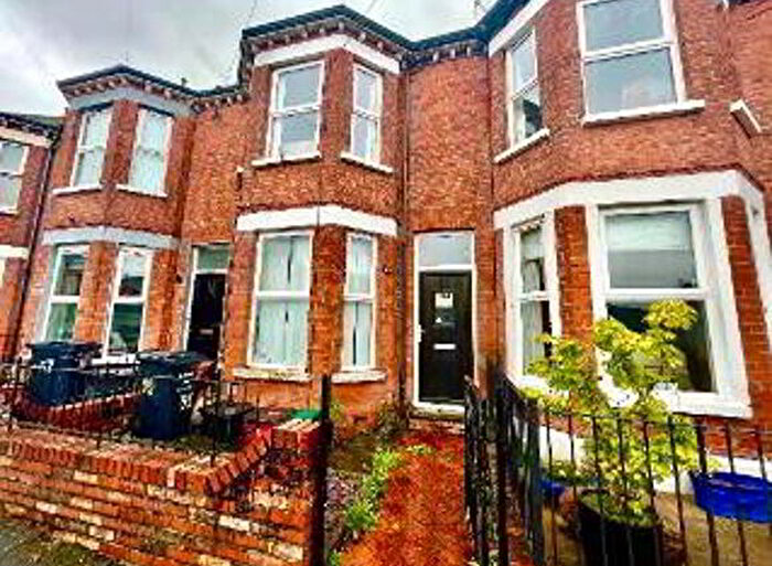 3 Bedroom Mid Terraced House For Sale In The Mount, Belfast, BT5