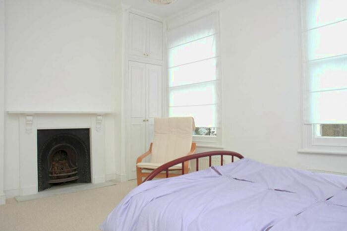 2 Bedroom Flat To Rent In Leconfield Road, Highbury, London, N5