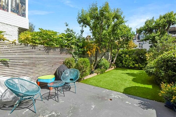 4 Bedroom Terraced House For Sale In Prospero Road, London, N19