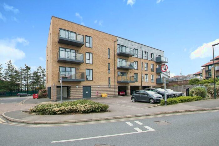 2 Bedroom Flat To Rent In Sterling Road, Bexleyheath, Kent, DA7