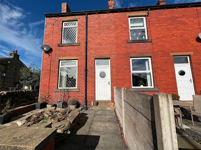 2 Bedroom End Of Terrace House For Sale In Rowley Lane, Lepton, HD8