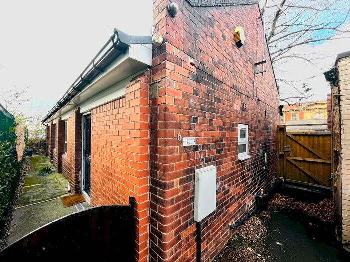 2 Bedroom Flat To Rent In Moorgate Road, Rotherham, S60