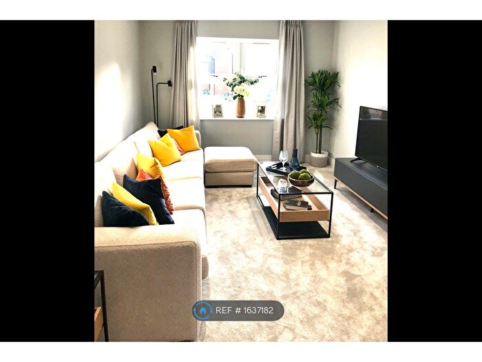 3 Bedroom Semi-Detached House To Rent In Waltham Abbey, Nazeing, EN9