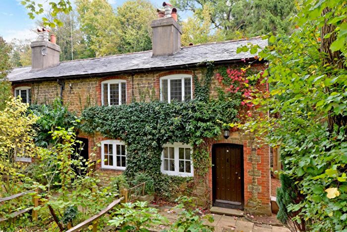 1 Bedroom End Of Terrace House For Sale In Brighton Road, Godalming, Surrey, GU7