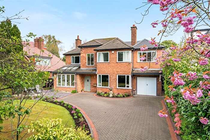 5 Bedroom Detached House For Sale In Holly Road North, Wilmslow, Cheshire, SK9