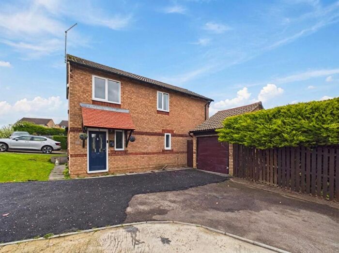 4 Bedroom Detached House For Sale In Richmond Avenue, Kettering, NN15