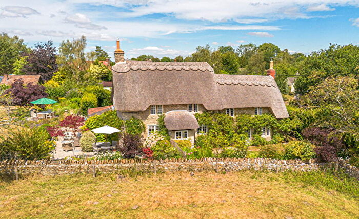 4 Bedroom Detached House For Sale In Parkers Lane, Kington Langley, SN15